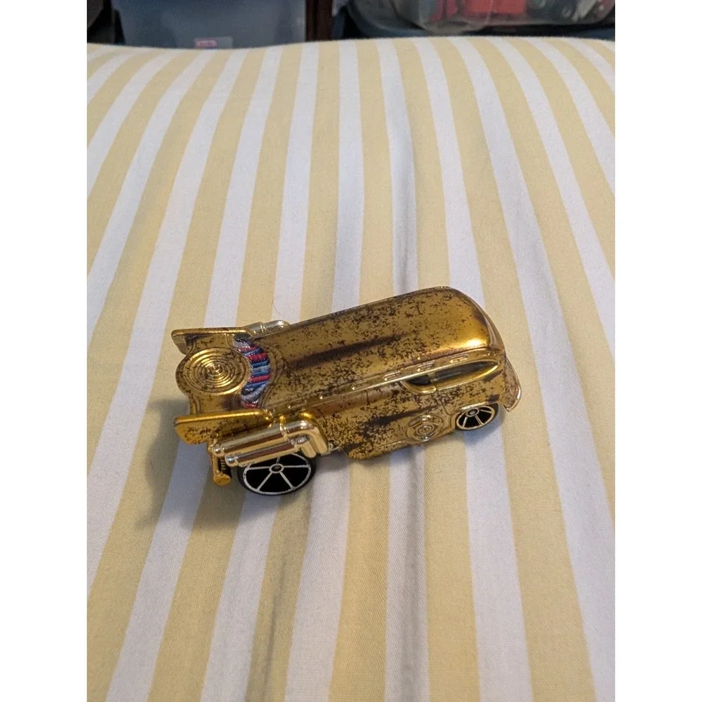 Hot Wheels C-3PO Star Wars 2014 Diecast Toy Vehicle Gold Character Car